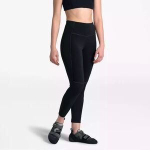 The North Face Women Beyond The Wall High Rise 7/8 Tight, TNF Black, S, $110